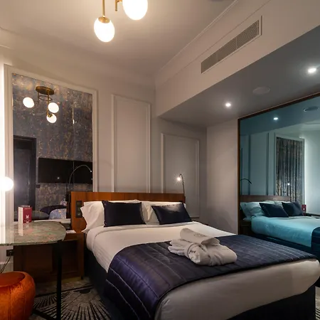 Hotel M Social Opera 4*