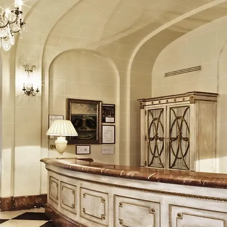 Hotel M Social Opera 4*