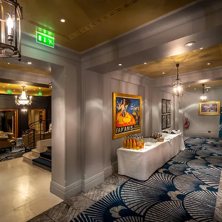 Hotel M Social Opera