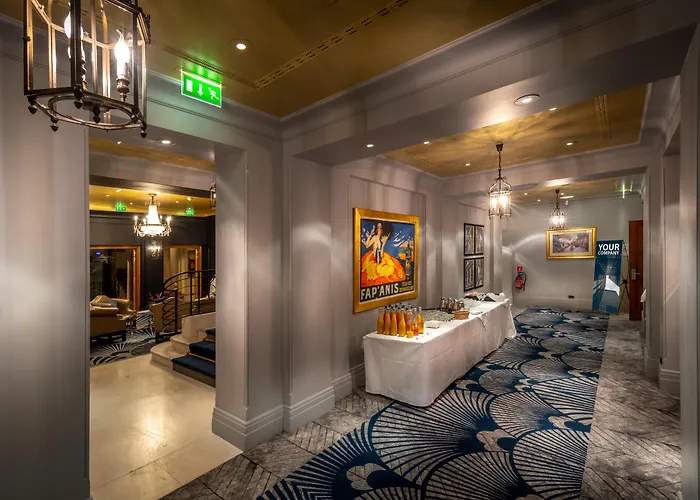 Hotel M Social