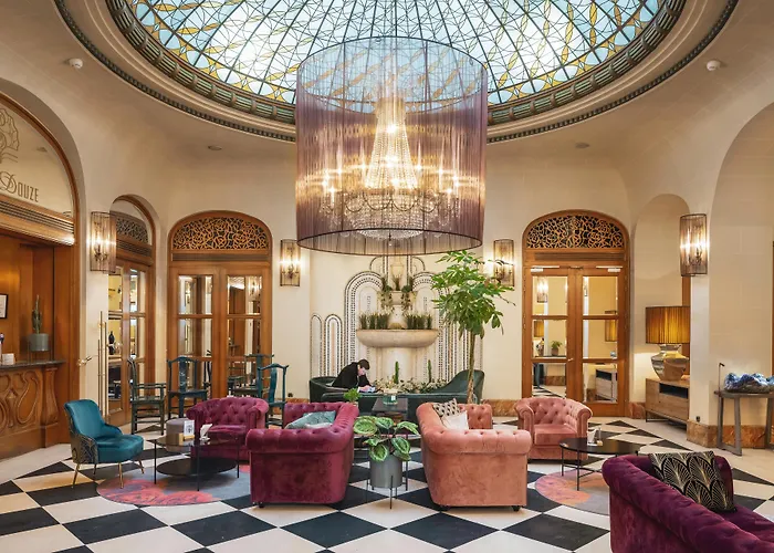 M Social Hotel 4*