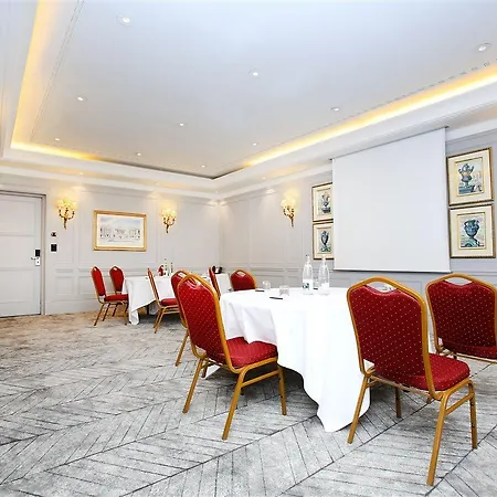 M Social Opera Hotel 4*